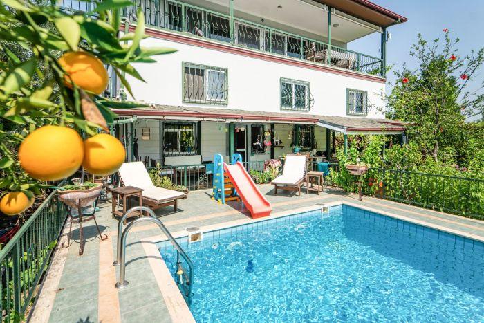 Dreamy Duplex Villa w Pool, Garden, BBQ in Mugla