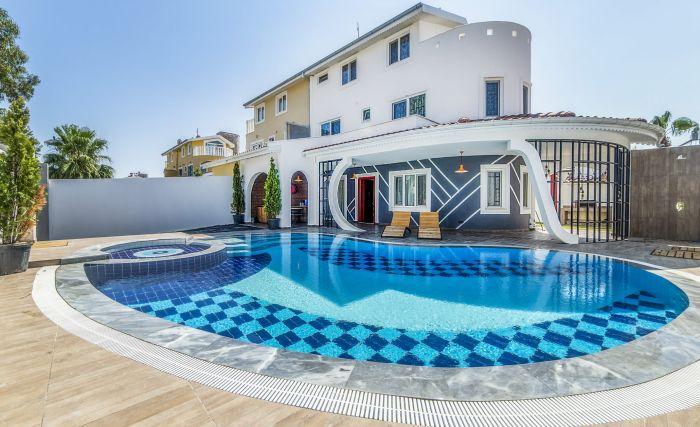 Antalya'da Özel Havuzlu Olağanüstü Villa | Red Premium Loft
