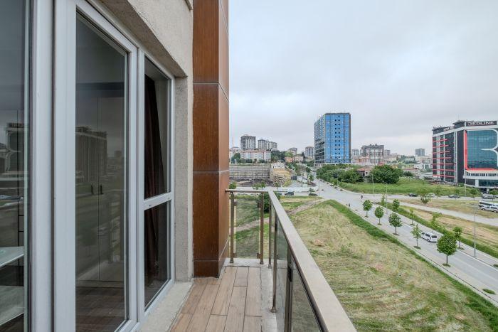 Modern Residence Studio Flat w Balcony in Bagcilar