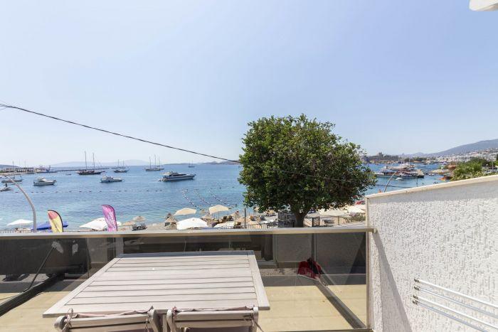 Seafront Flat with Excellent Sea View in Bodrum