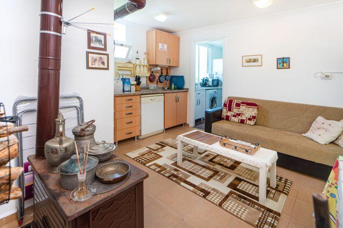 Chic Flat w Shared Pool and Garden in Dogusbelen