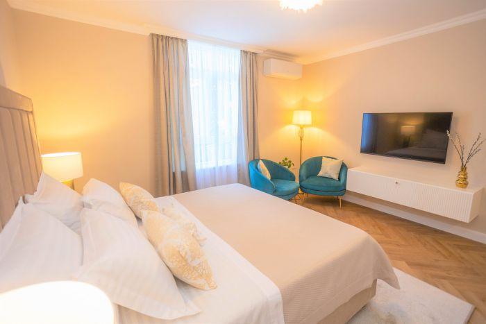 Elegant Room 7 min to Bačvice Beach in Split