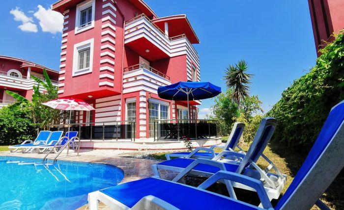 Antalya'da Özel Havuzlu Etkileyici Villa | Red H6
