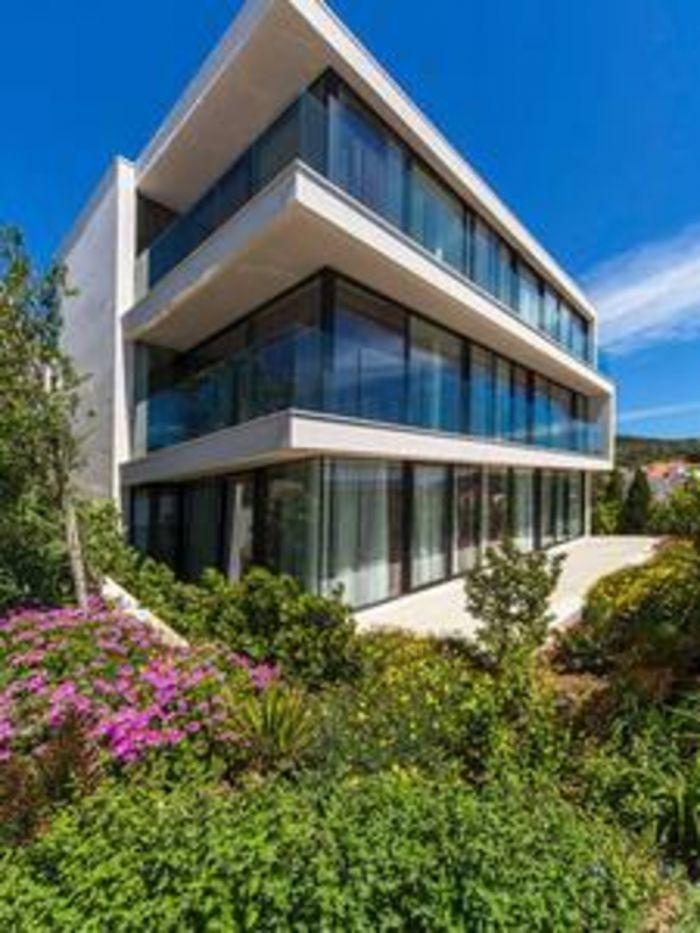 Luxurious Sea view Penthouse By Beach in Primošten