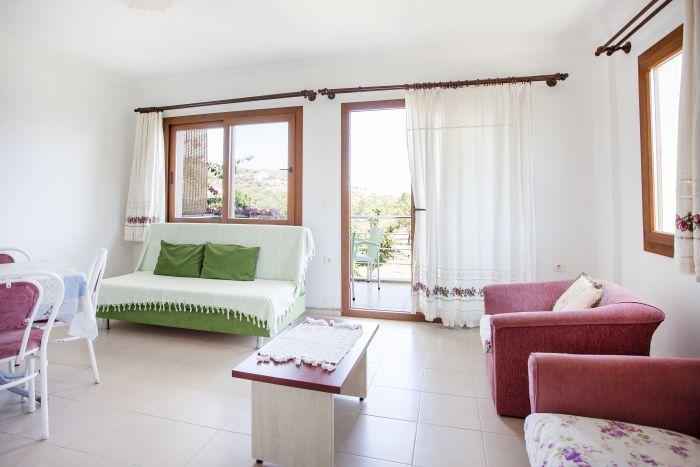 Flat w Nature View Balcony 5 min to Beach in Datca