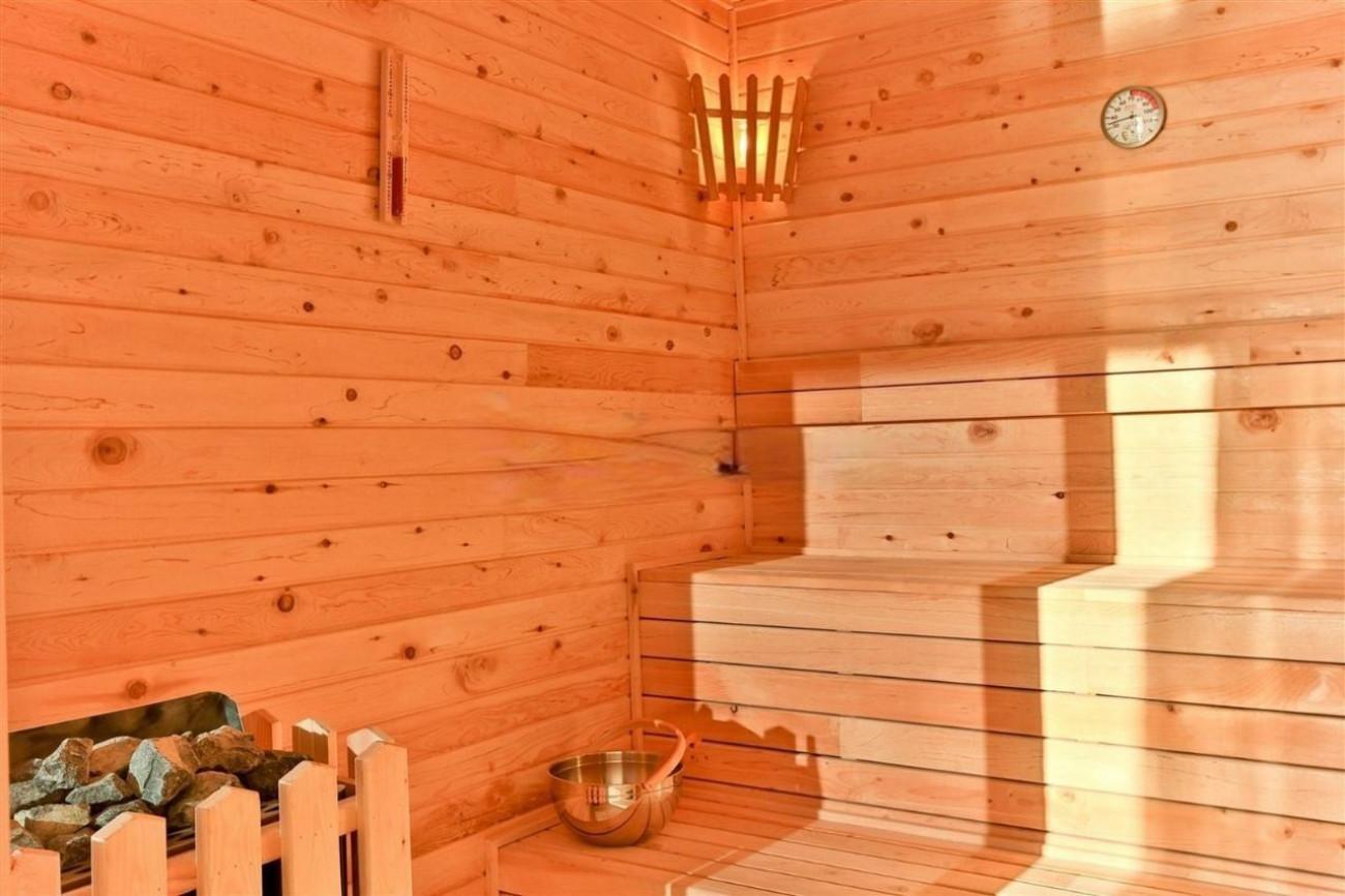 Our sauna is perfect for a refreshing end-of-the-day activity.