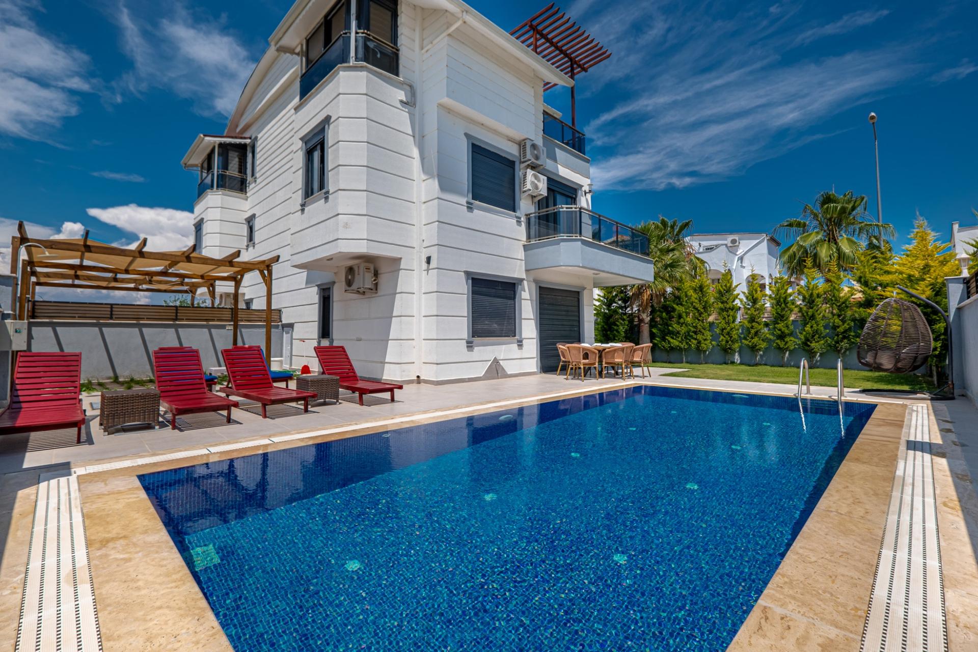 You will create unforgettable memories in our villa with private pool, garden and jacuzzi.
