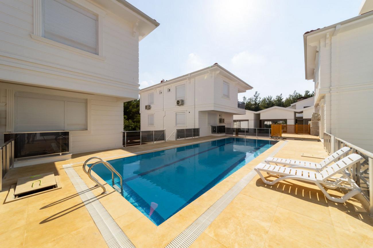You can go swimming or sunbathe by the pool. Villa Tapio has it all.