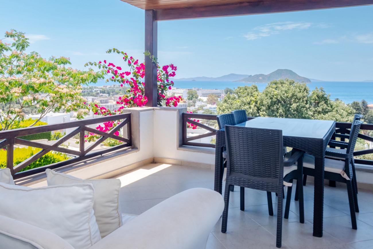 Step outside onto our balcony, where outdoor furniture is perfect for unwinding and enjoying the fresh air.