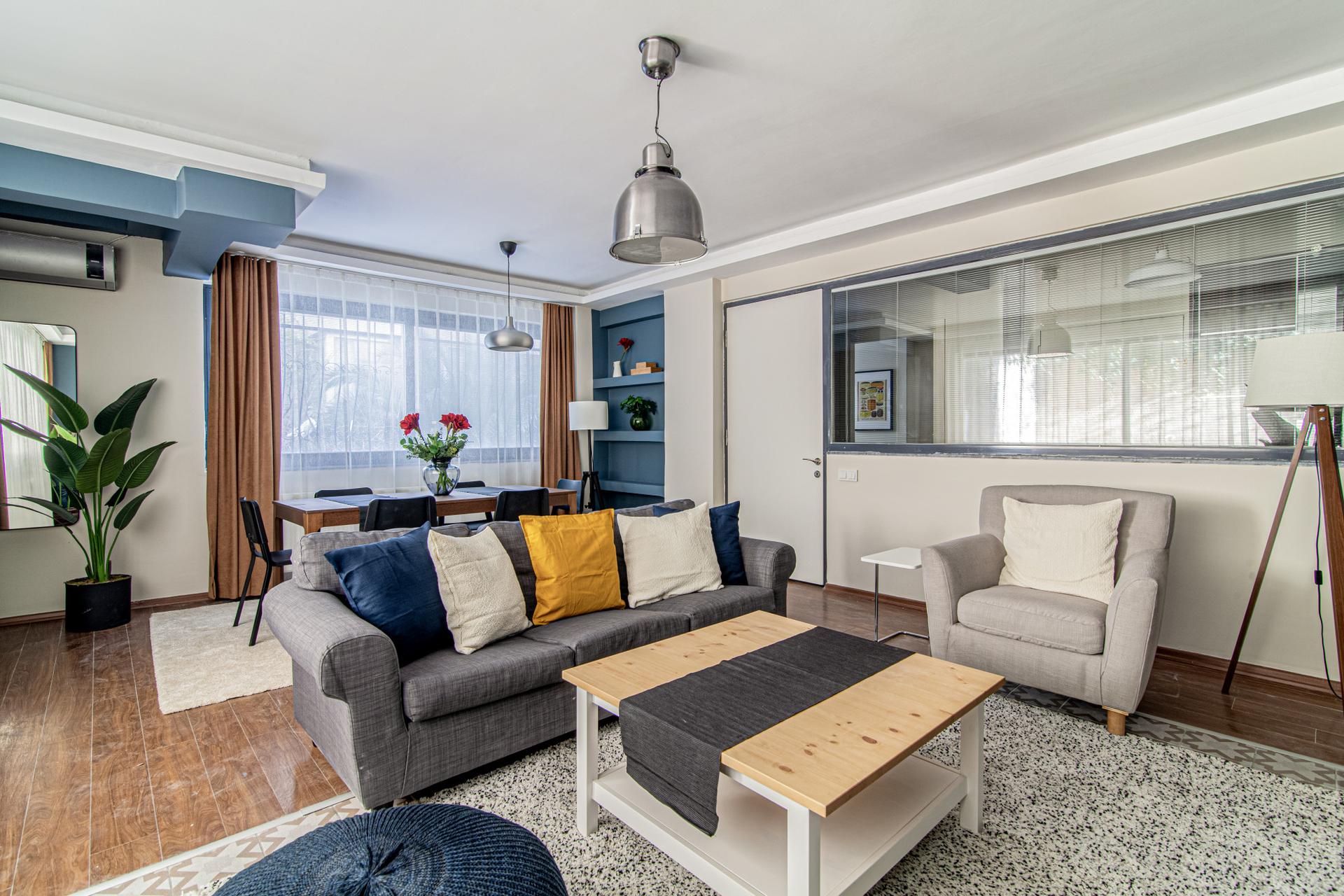Our sleek flat is ready to host you during your Besiktas adventure.