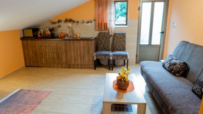 Nature View Cozy Flat 1 min to Sea in Kotor