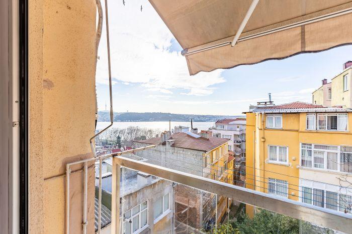 Bosphorus Vista Flat w Balcony Near Besiktas