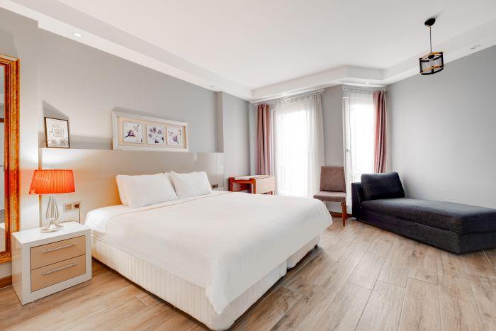 Bursa Çekirge'de Balkonlu ve Teraslı Otel Odası