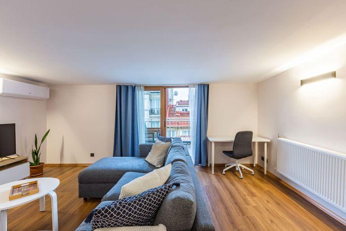 Book now for a pleasant home experience in the heart of the city!