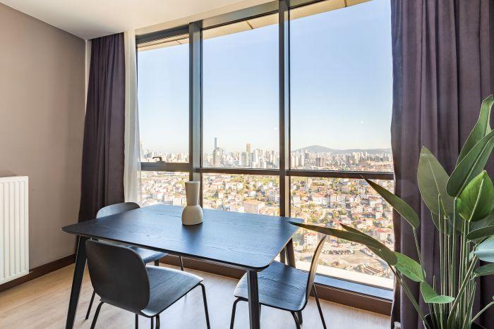 Charming Flat with Gorgeous City View in Atasehir
