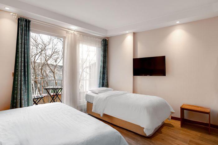 Cozy Hotel Room w Balcony and Terrace in Bursa