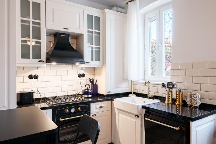 Find joy in cooking with our well-appointed kitchen, featuring modern amenities and chic design.