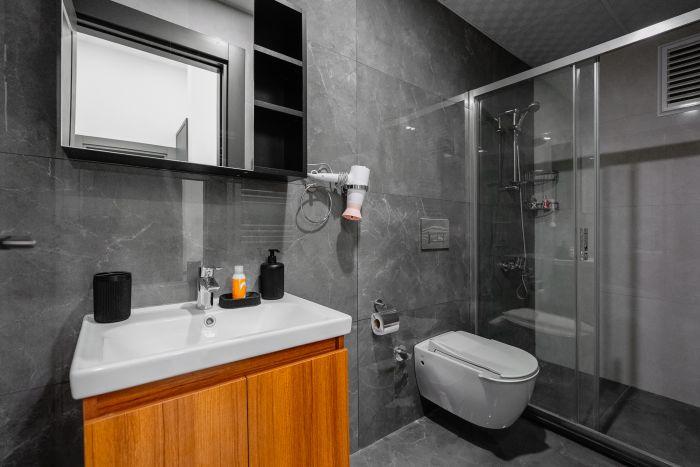 From refreshing showers to long soaks, our bathroom is your personal oasis of calm.