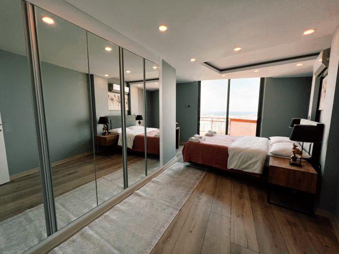 Luxury Residence w Terrace 5 min to Marina Kyrenia