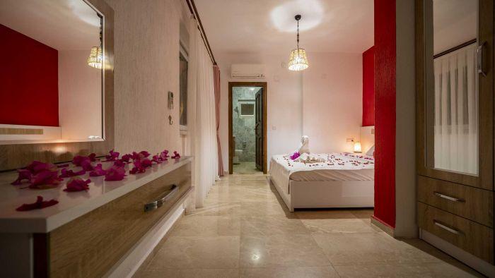 We have four gorgeous bedrooms in our villa.