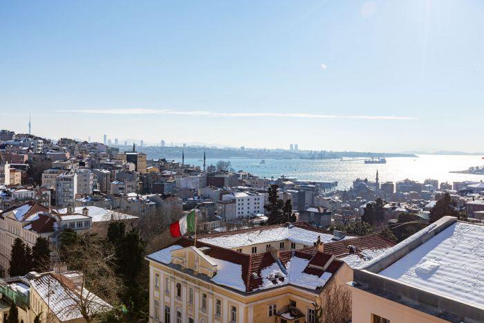 Enchanting Flat in Beyoglu with Bosphorus View