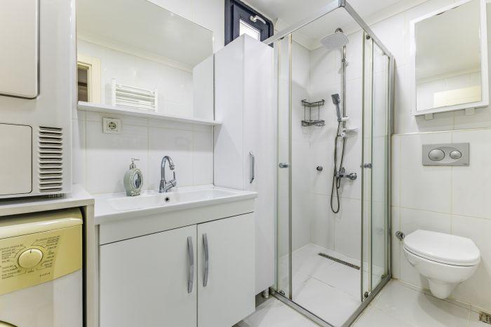 Our bathroom will be delivered spotlessly clean with the necessary hygiene materials on your arrival.