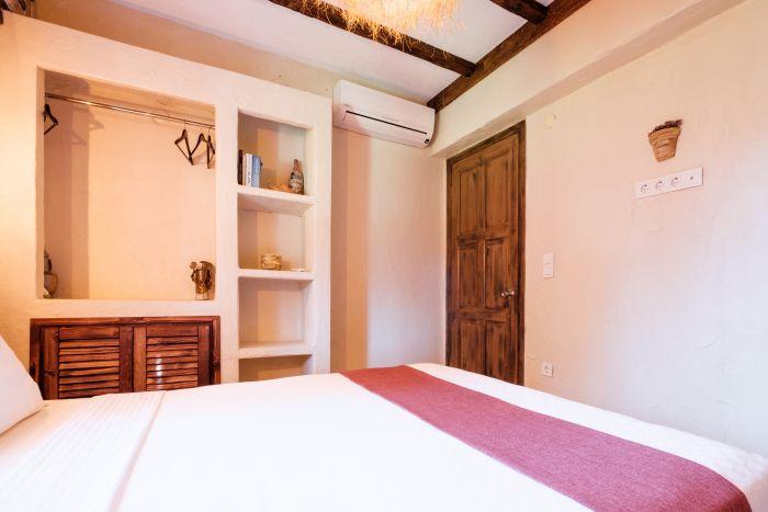 Bozcaada’da Harika Tesis İçerisinde Küvetli Şık Otel Odası | Tessera