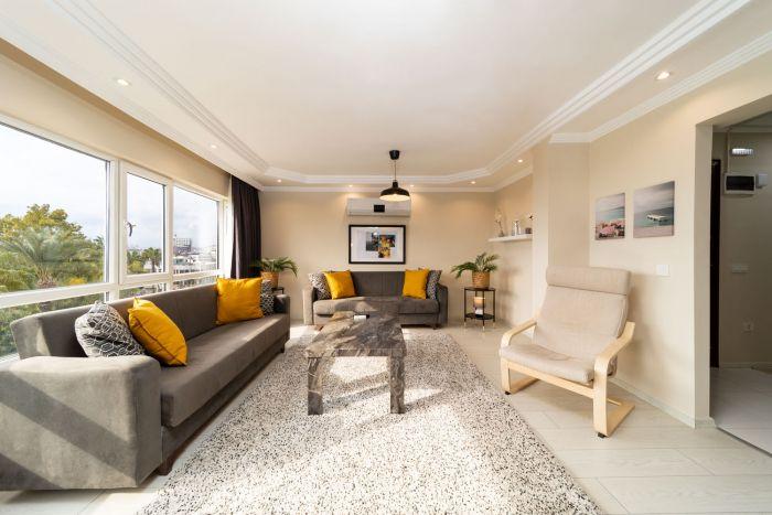 Exquisite Flat with Sea View Near Hadrian Gate