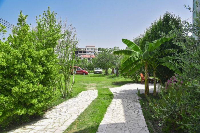 Vacation Flat w Garden and Balcony in Ulcinj