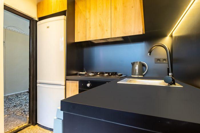 Our fully equipped kitchen has top quality appliances.