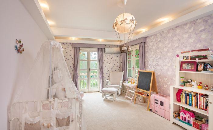 We also have a children’s room, ideal for guests with babies.