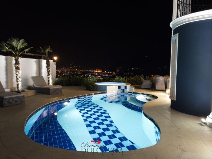 Amazing House with Private Pool in Alanya
