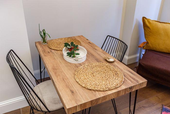 There is a chich dining table for 2 for your intimate meals and quick bites.
