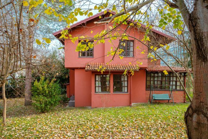Dreamy Duplex Villa with Huge Garden in Kocaelı