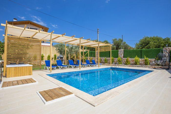 House w/ Private Pool and Jacuzzi in Kas