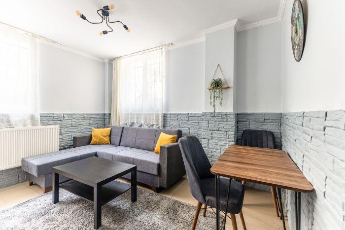 Did you like this beautiful and comfortable house? We can make a reservation right away for Ysolde. Let's start exploring Istanbul, beginning with Maltepe alongside Ysolde!