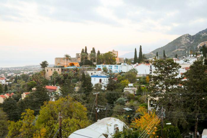 Kıbrıs'ta Doğa Manzaralı, Balkonlu Konforlu Apart