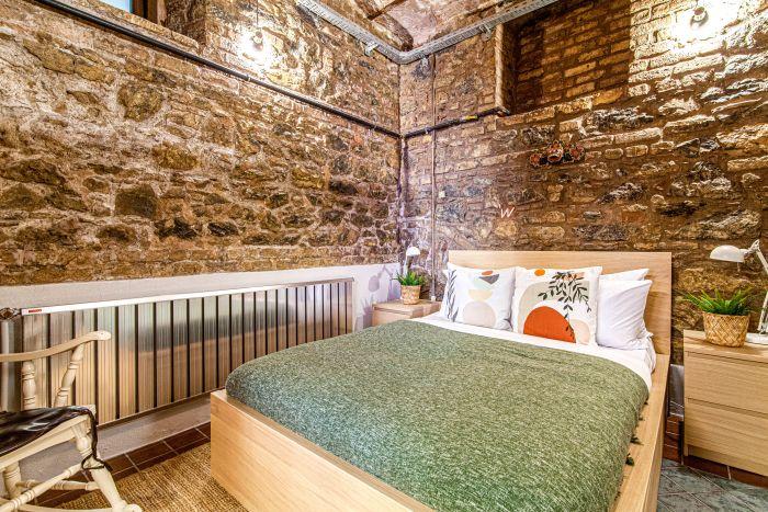 Centrally Located Historical Flat in Beyoglu