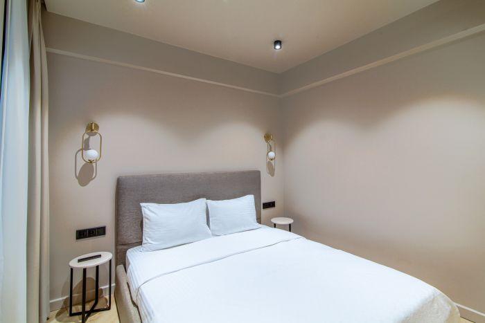 The second bedroom invites you to a comfortable sleep with its double bed.