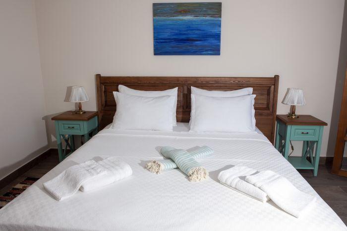 We will provide clean linens and towels before you arrive for a hotel-like quality.