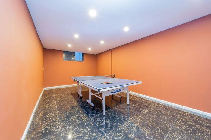 You can also play ping pong with your loved ones!