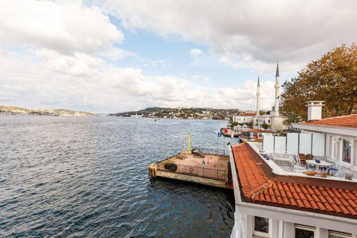 The Bosphorus lays down at your feet as far as the eye can see.