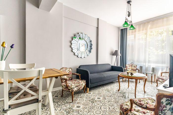 Book now for this wonderful flat in the center of Kadikoy for an unforgettable Istanbul experience!