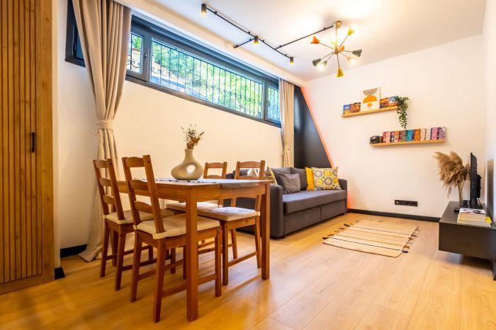 Our wonderful flat is ready to host you.