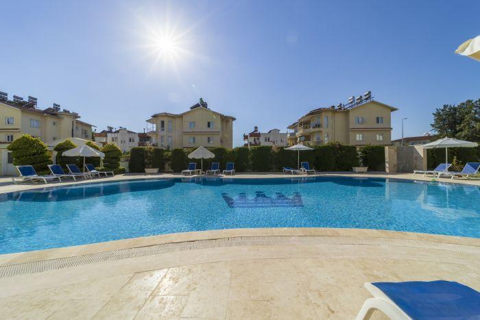 Flat with Balcony and Shared Pool in Belek
