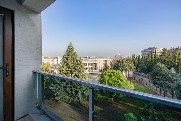 Central and Cozy Flat w Balcony, and ACs in Bursa
