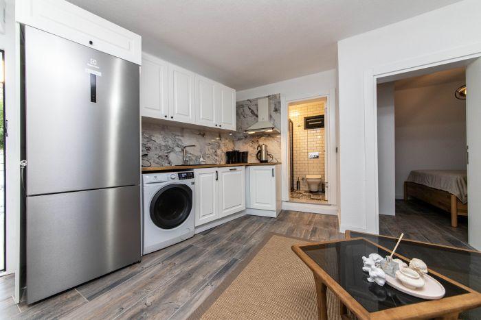 High-quality white appliances and all the needed small home appliances are included!