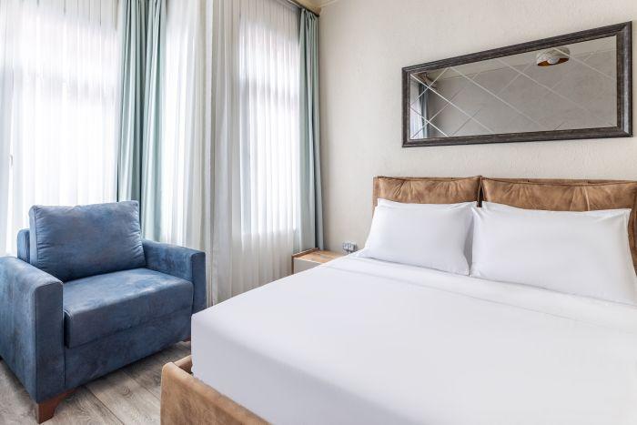 Book now for a comfortable stay in Kadikoy!
