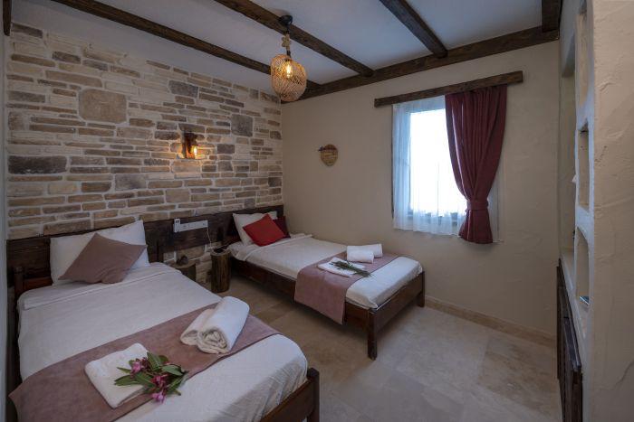 Hotel Suite For Families with Garden in Bozcaada