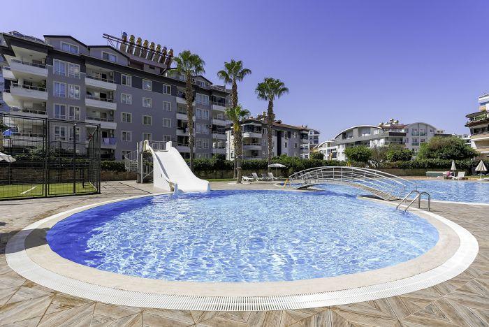 Located in a luxury complex with many amenities, our flat opens its doors for a wonderful Alanya holiday!